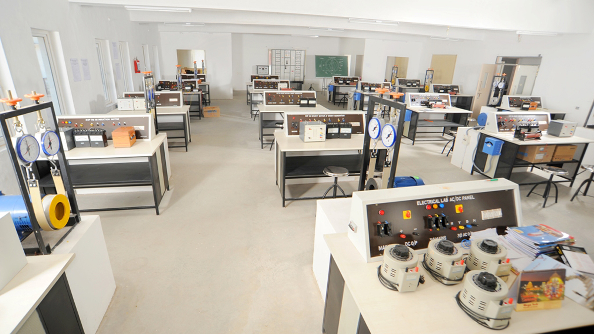 Electrical Circuits Lab